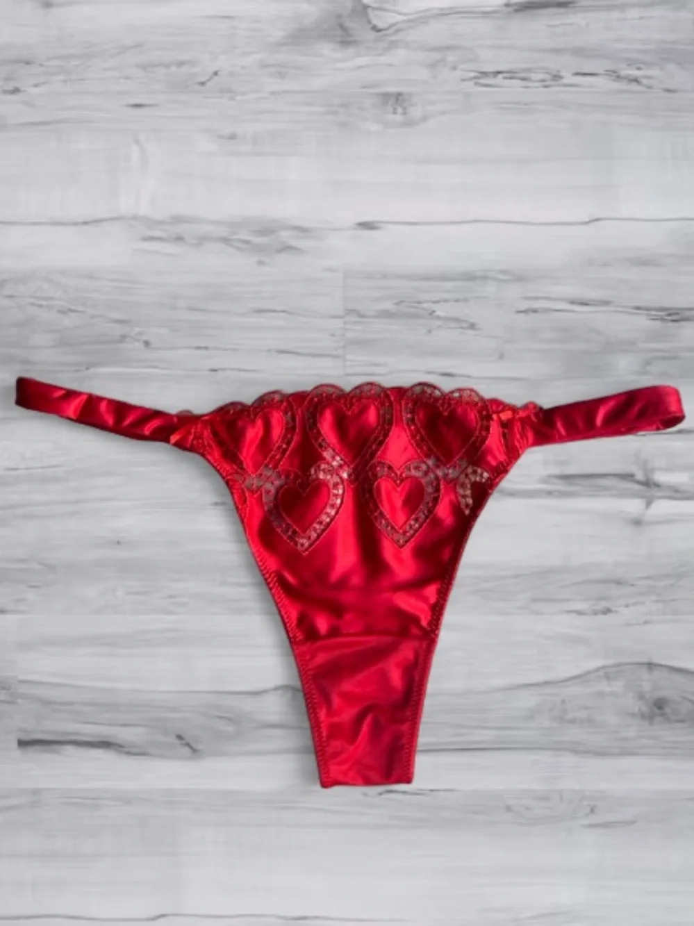 🆕💓 Cut Out “Paper” Hearts Satin Thong Victoria’s Secret Small NWT